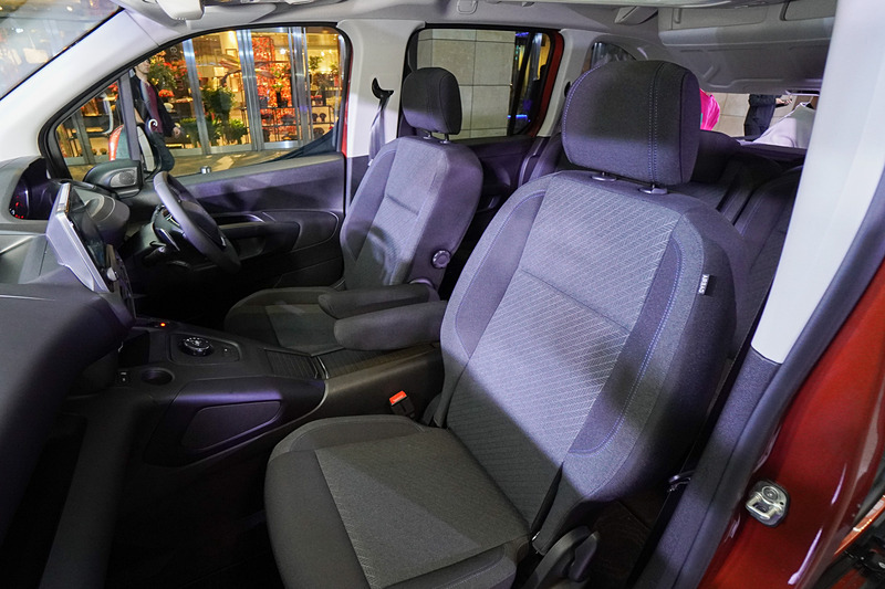 リフターの内装