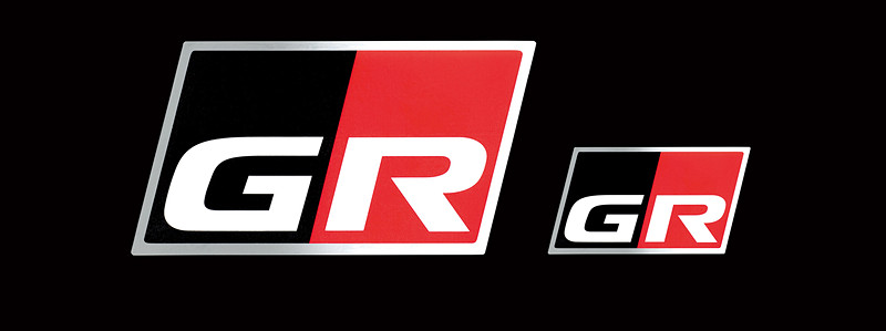 GRディスチャージテープ（GRロゴ入りアルミテープ）：小1枚1500円（税別）、大1枚3000円（税別）