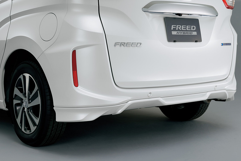 「ロアスカート」（リア）