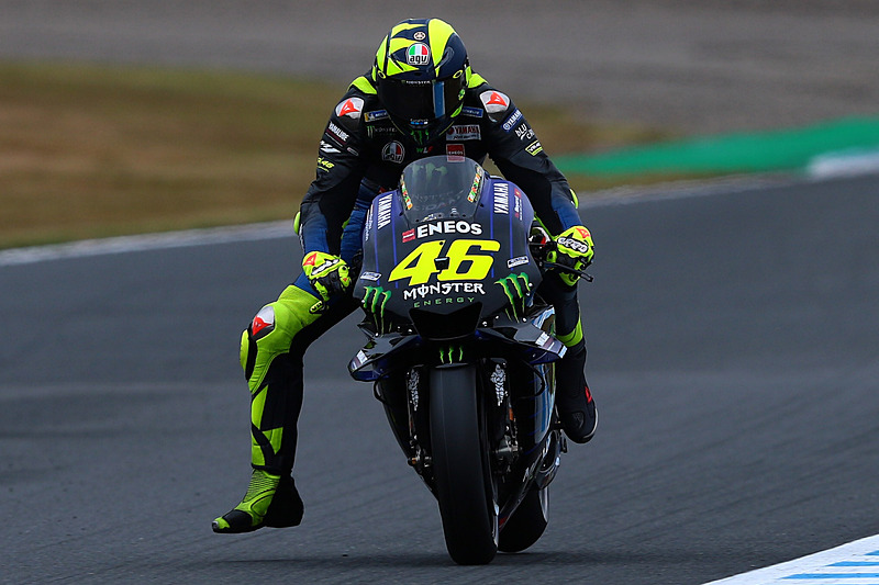 弱い雨が降り続いた午前、バレンティーノ・ロッシ選手（Monster Energy Yamaha MotoGP）の走行。予選結果は10番手