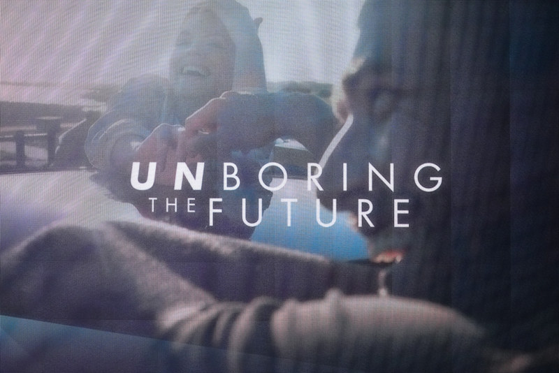 ブランドメッセージ「UNBORING THE FUTURE（退屈な未来は、いらない）」