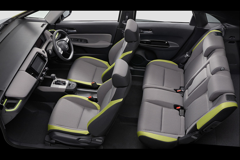 フィット ネスのインテリア