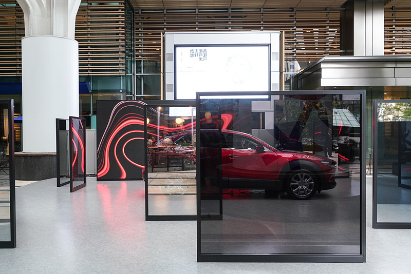 「Tokyo Midtown DESIGN TOUCH 2019」のマツダブース。新型クロスオーバーSUVのCX-30が展示される