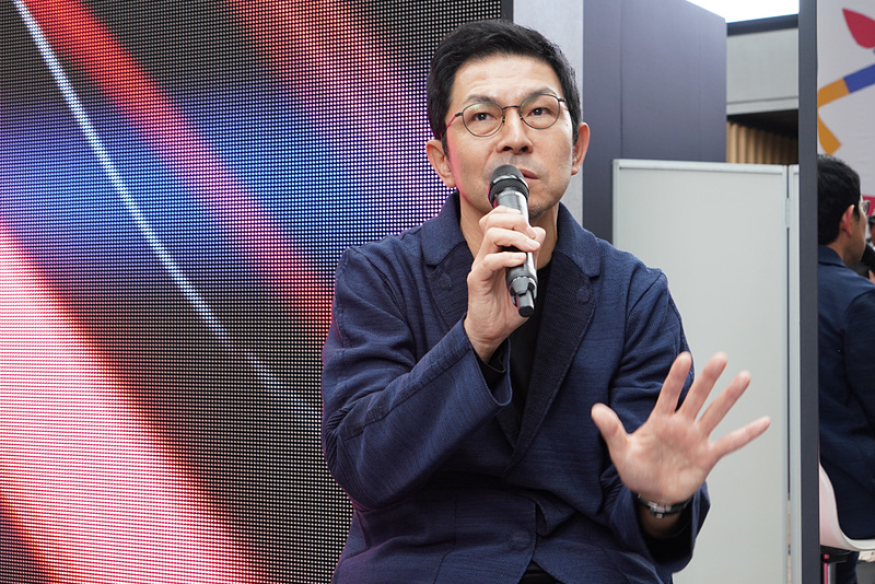 光のうつろいをディレクションしたWOW チーフディレクター 於保浩介氏