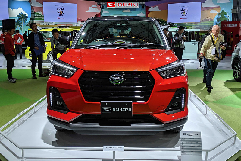 新型コンパクトSUVのフロント