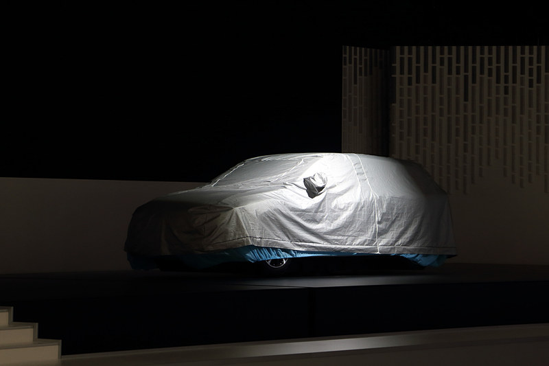 14時より開始されるプレスカンファレンスにてアンベールされる新型レヴォーグ プロトタイプ。記事執筆時点では詳細は不明