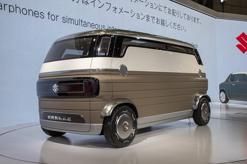 モバイルルームとして使う自動運転車の「HANARE（ハナレ）」