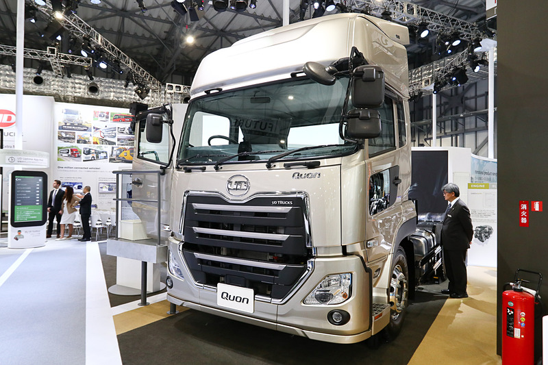 クオン GKトラクター。電子制御式オートマチックトランスミッション「ESCOT-VI」を搭載している