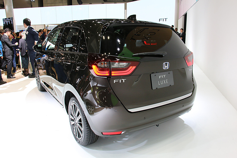 フィット リュクス