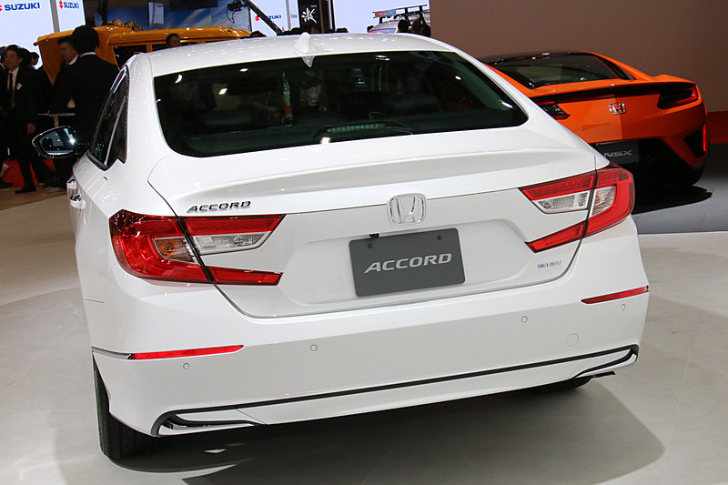 新型アコード