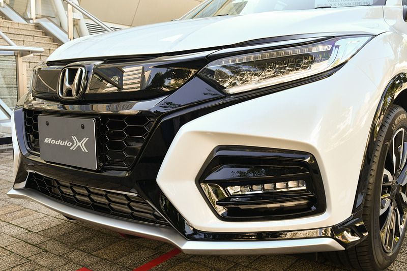 ヴェゼル ツーリング Modulo X