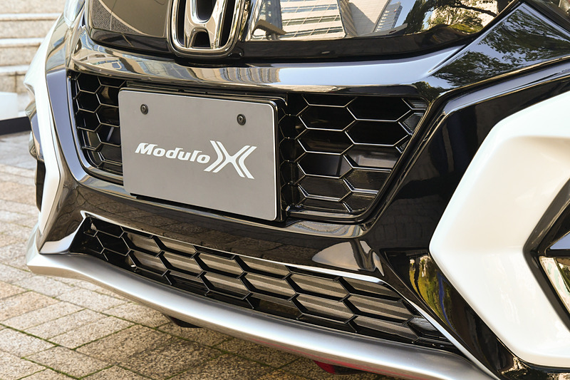 ヴェゼル ツーリング Modulo X
