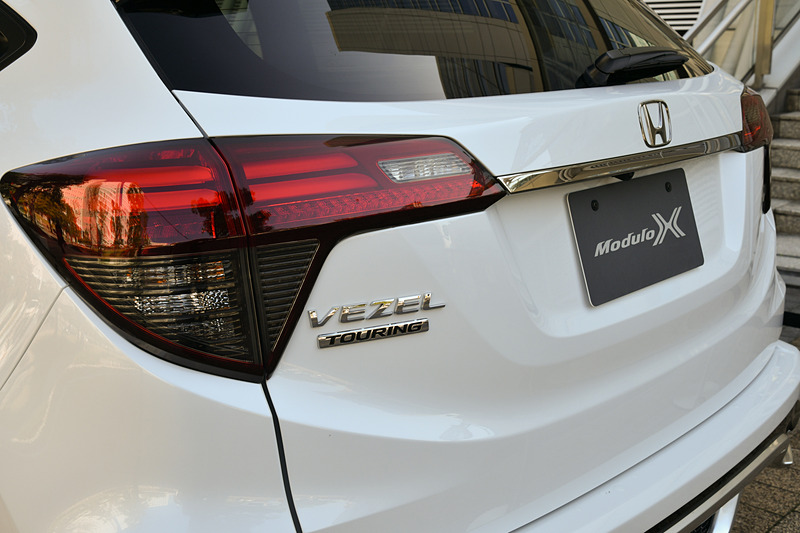 ヴェゼル ツーリング Modulo X