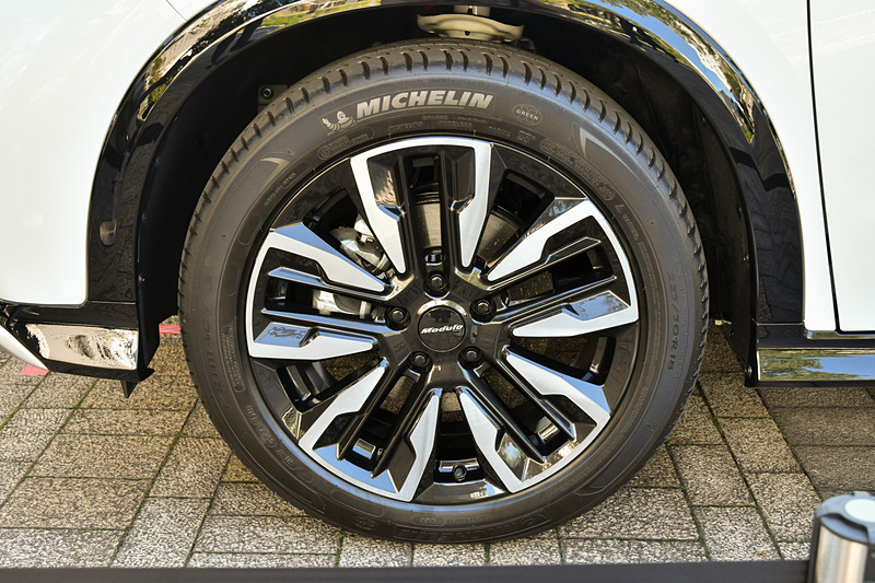 ヴェゼル ツーリング Modulo X