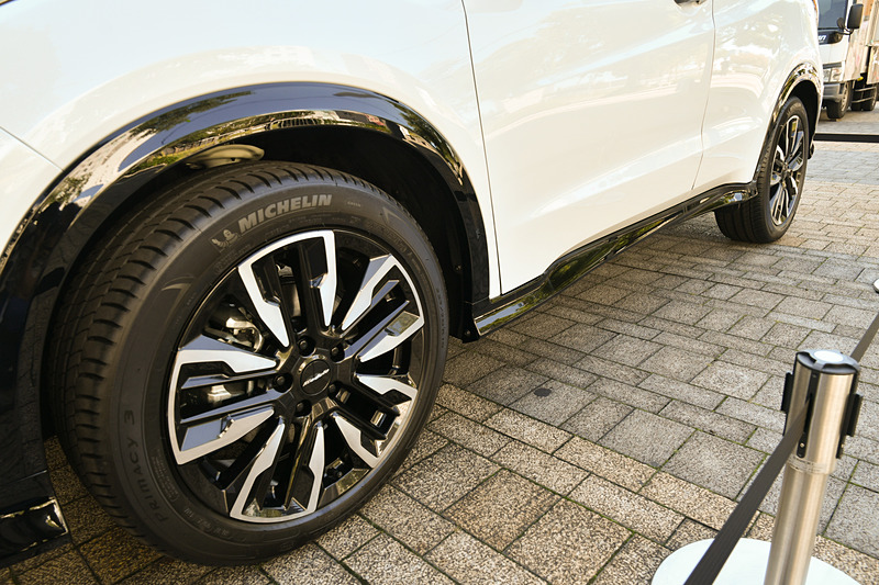 ヴェゼル ツーリング Modulo X