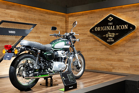 東京モーターショー 2019】カワサキ、並列4気筒クォーター「ZX