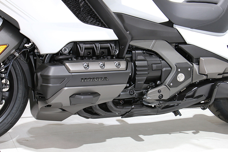 トランスミッションはDCTとなる