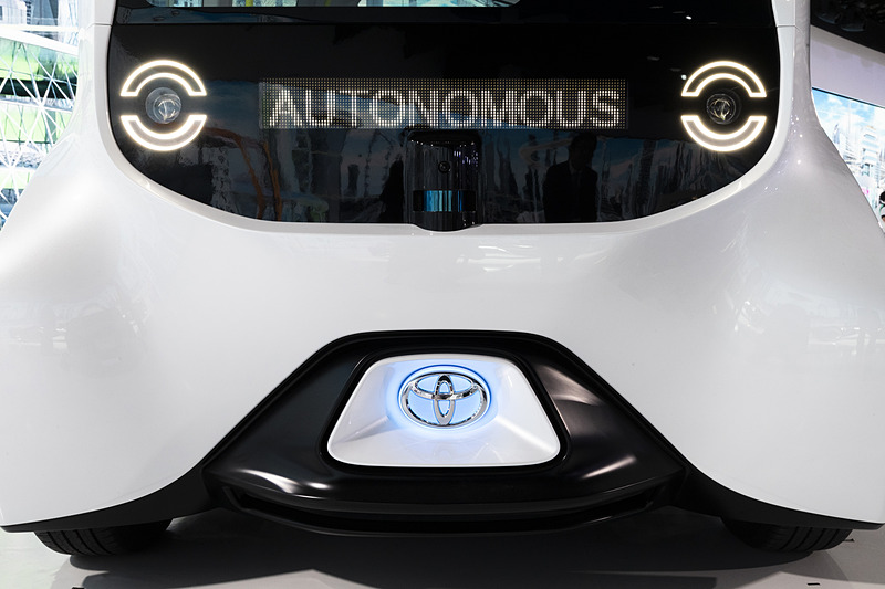 フロントマスク