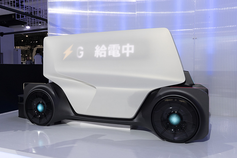 非接触充電設備のほか空気清浄機も内蔵する