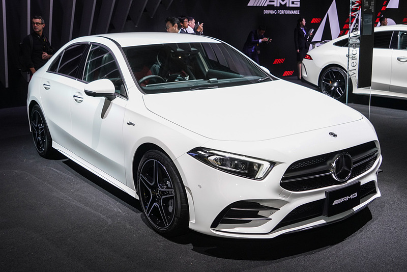 メルセデスAMG A 35 4MATIC セダン