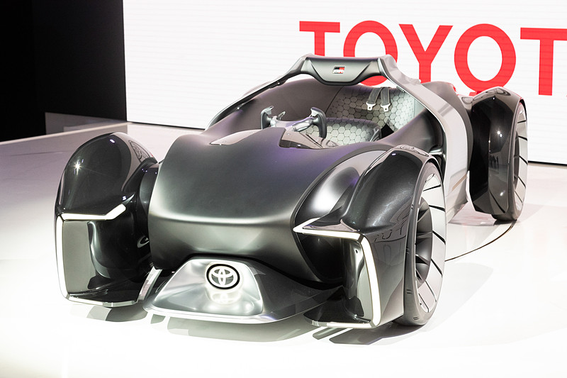 パーソナルモビリティのe-RACER