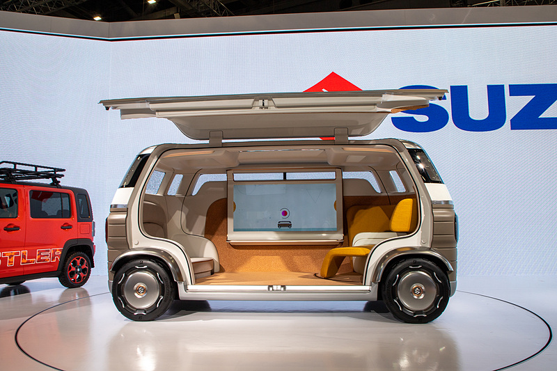 離れのようなイメージの空間を提供する自動運転車の「HANARE（ハナレ）」