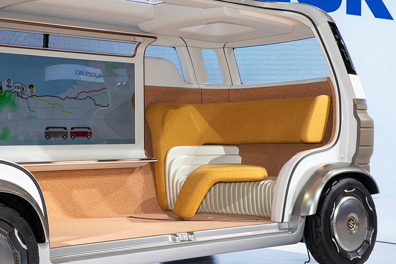 離れのようなイメージの空間を提供する自動運転車の「HANARE（ハナレ）」