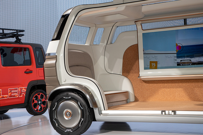 離れのようなイメージの空間を提供する自動運転車の「HANARE（ハナレ）」