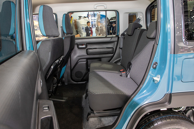 上級グレードのインテリア。ここは標準グレードと同じだった