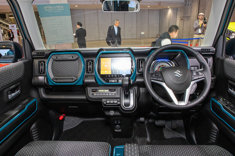 上級グレードのインパネまわり