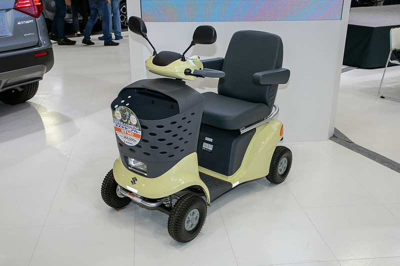 セニアカーも展示