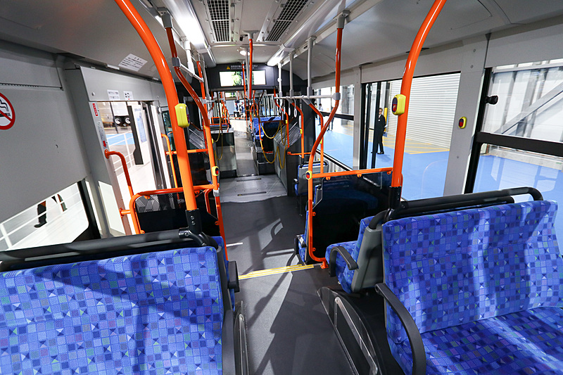 最後部から前方を見たところ