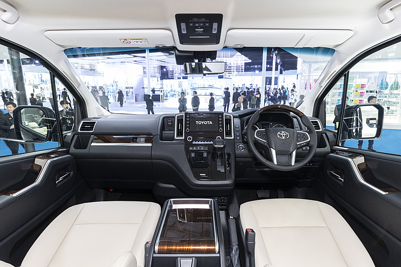 高級感のあるインパネまわり