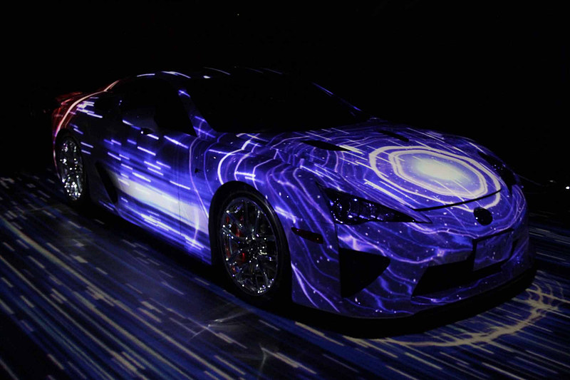 プロジェクションマッピングが楽しいレクサスブース