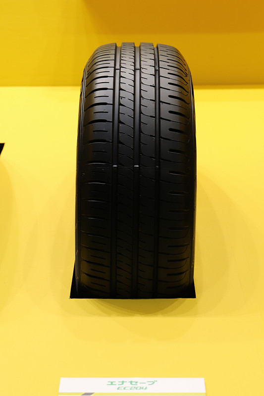 低燃費タイヤ「エナセーブ EC204」