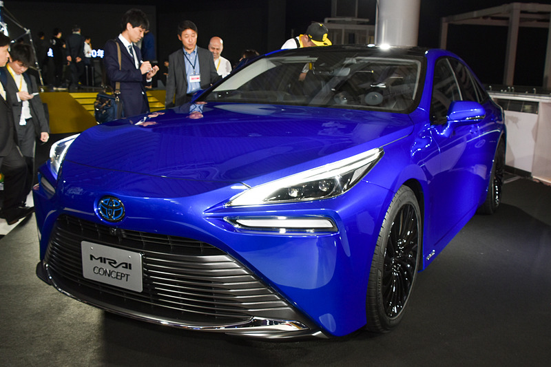 トヨタ車のアイデンティティを強く感じるデザインとなった