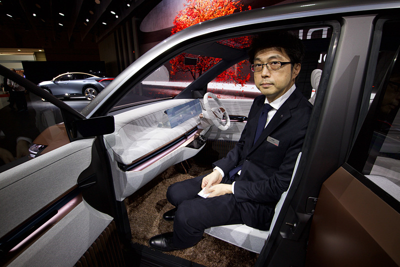 IMkについて答えてくれたのは、第3プロダクトデザイン部の渡辺和彦デザイン・マネージャー（エクステリアデザイン担当）