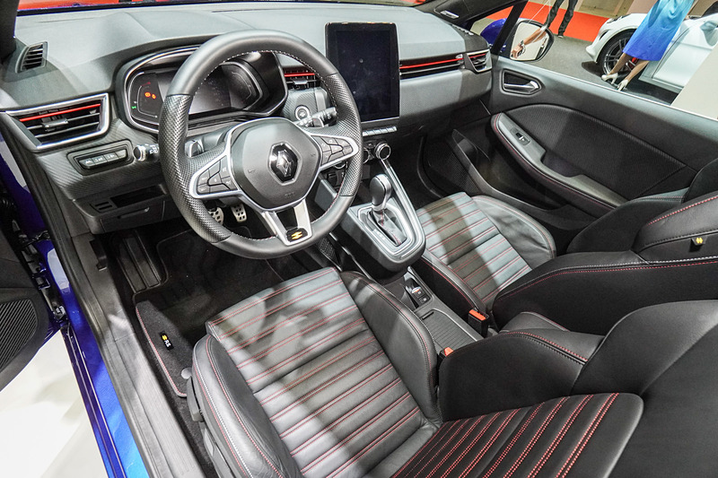 新型ルーテシアのインテリア