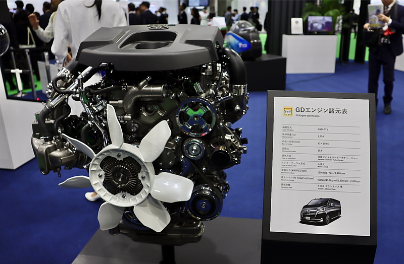 発表されたばかりの「グランエース」に搭載される「1GD-FTV」型エンジン