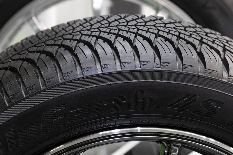 ロードノイズを抑えるためにブロックサイズが異なる