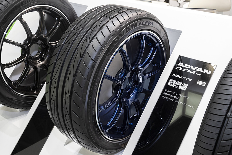 高い省燃費性能とウェット性能を両立した「ADVAN FLEVA 91W」