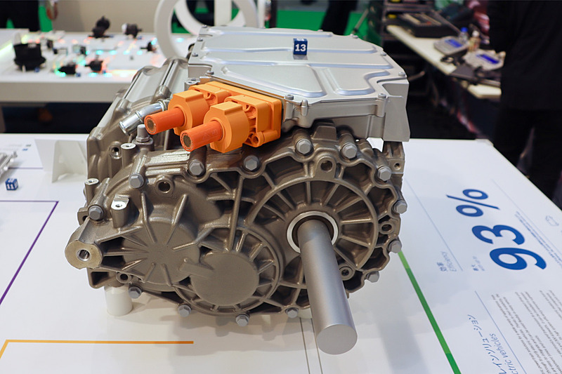 新パワートレーンの「eAxle（イーアクスル）」。2019年に量産が開始され、2020年から中国市場に登場する予定という