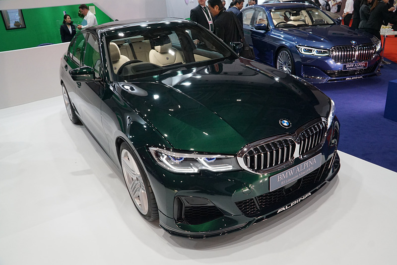 ボディサイズは4719×1827×1440mm（全長×全幅×全高）、ホイールベースは2851mm