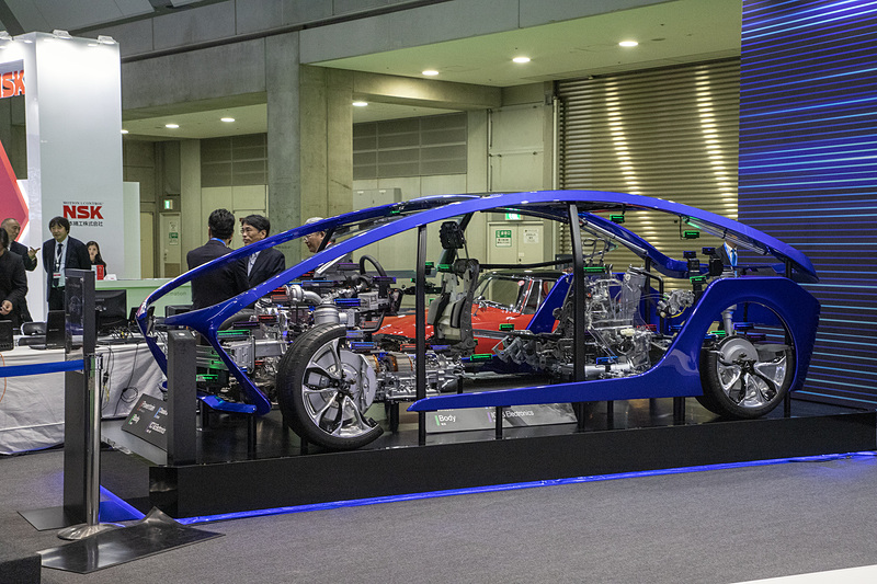 すでに市販されている技術の展示。これを見るのも参考になるだろう