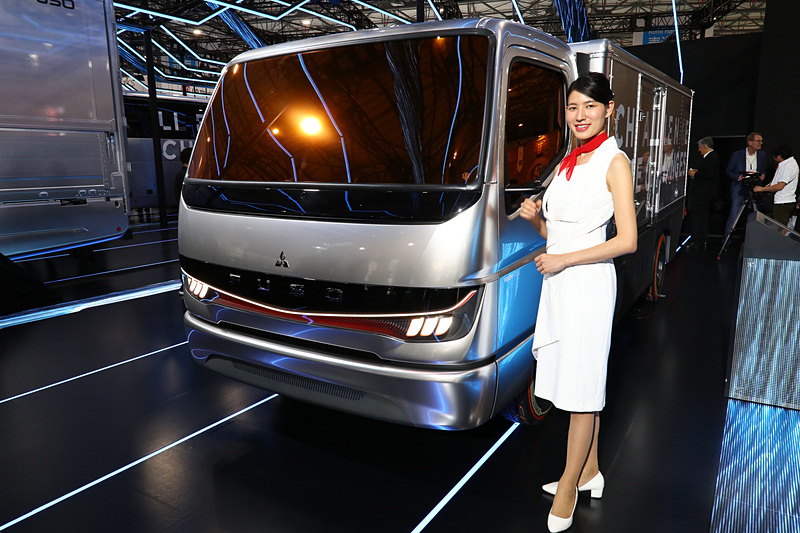 燃料電池小型トラックコンセプトモデル「Vision F-CELL」