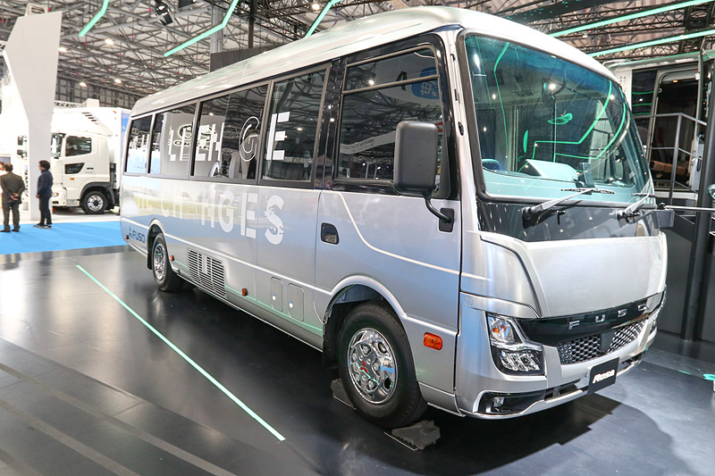 マイクロバスの「ローザ」