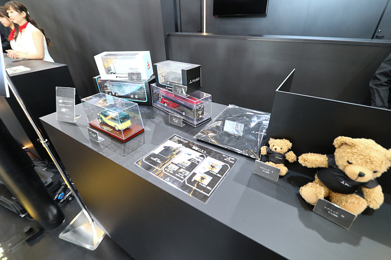 グッズ販売スペースも設置された