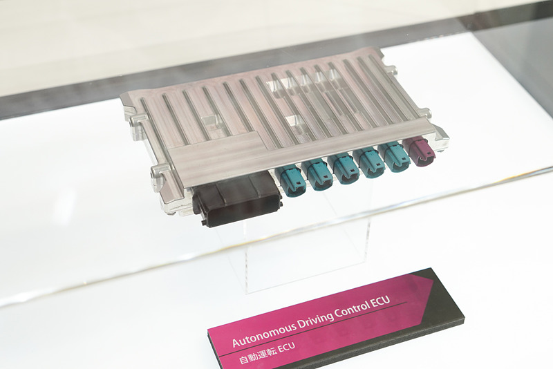 自動運転用ECU