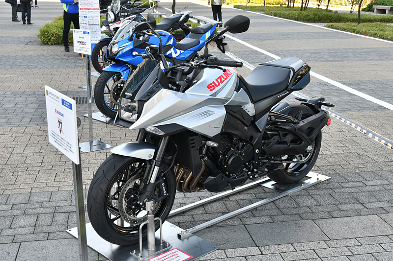 「スズキ KATANA」