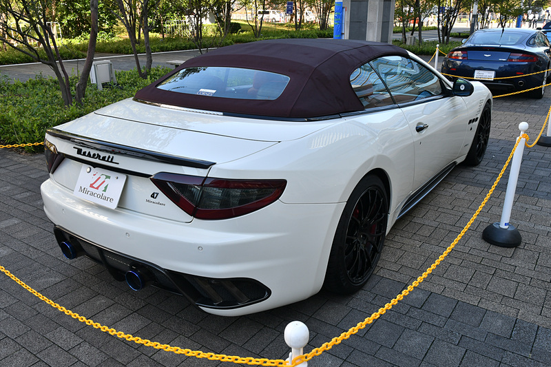 「マセラティ グランカブリオ Miracolare」